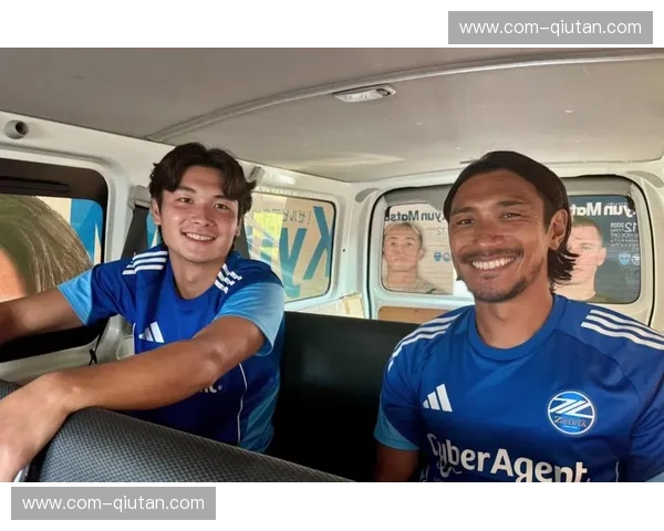 町田泽维亚技术流克制韩式拼抢 地面配合专打防线身后